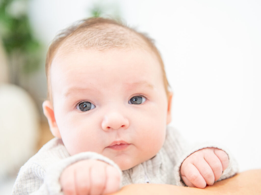 Newborn and family photography session in Sawbridgeworth Hertfordshire by Little Foot Photography by Natalie Marcelle